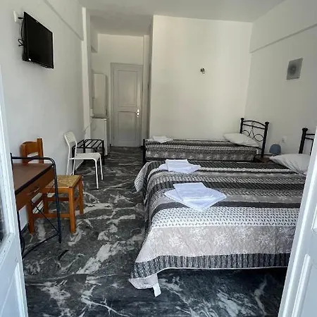 μερόπη Καμάρες