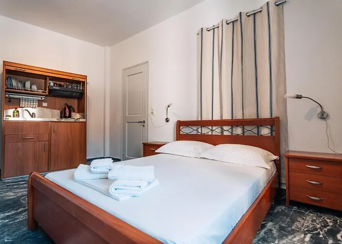 招待所 Meropi 卡马莱